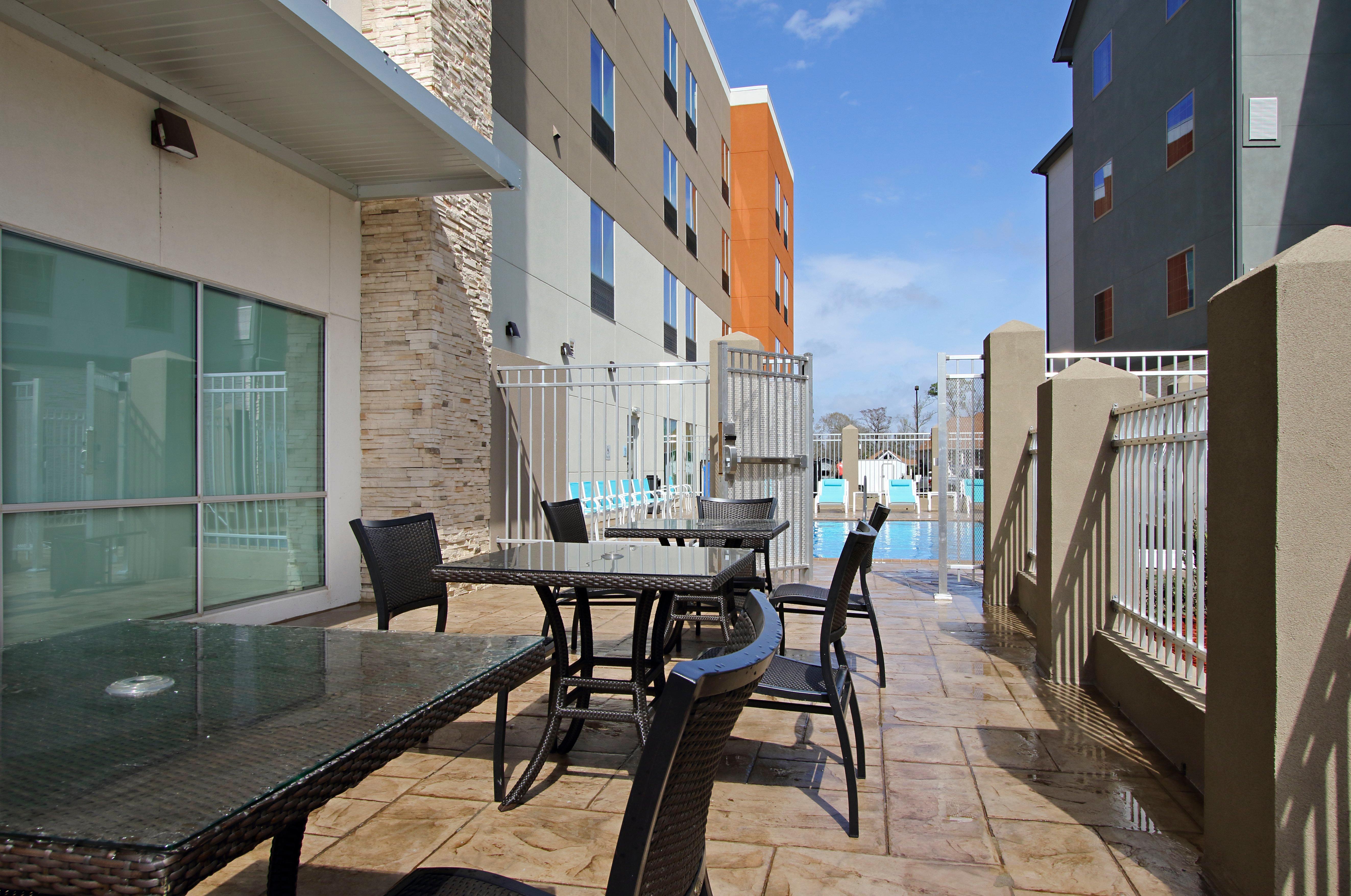 Holiday Inn Express & Suites - Lake Charles South Casino Area By Ihg Exterior foto